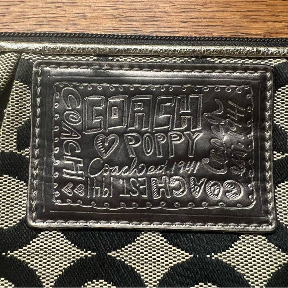 Coach Poppy Wristlet in Brown and Tan Mono Jaquard - Picture 10 of 10